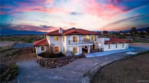 2011 Seneca St, Kingman, AZ 86401