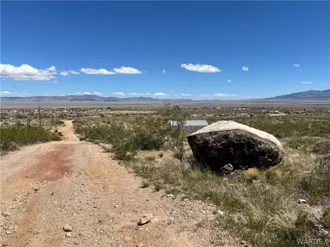 2104 Vista Hermosa Ln, Kingman, AZ 86409