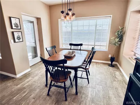 Dining - 2028 John Wayne Dr, Kingman, AZ 86409 photo 3 of 4