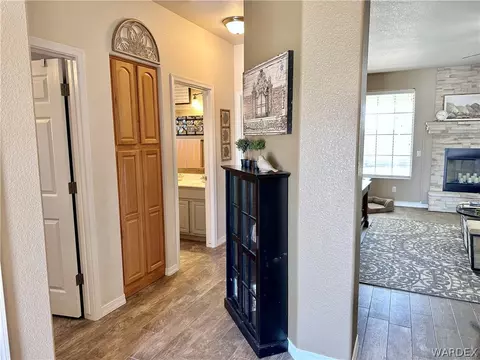 Entry Way - 2028 John Wayne Dr, Kingman, AZ 86409 photo 4 of 4