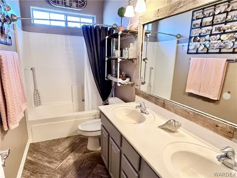 Bath - 2028 John Wayne Dr, Kingman, AZ 86409 photo 5 of 5