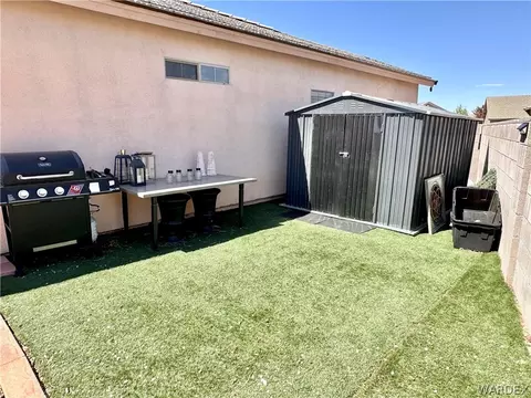 Exterior - 2028 John Wayne Dr, Kingman, AZ 86409 photo 12 of 13
