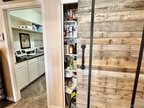 Kitchen - 2028 John Wayne Dr, Kingman, AZ 86409 photo 6 of 6