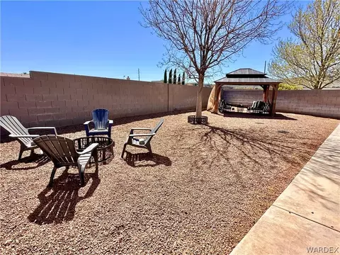 Exterior - 2028 John Wayne Dr, Kingman, AZ 86409 photo 5 of 13