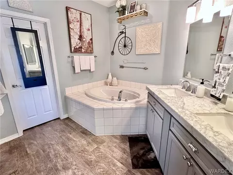 Bath - 2028 John Wayne Dr, Kingman, AZ 86409 photo 1 of 5
