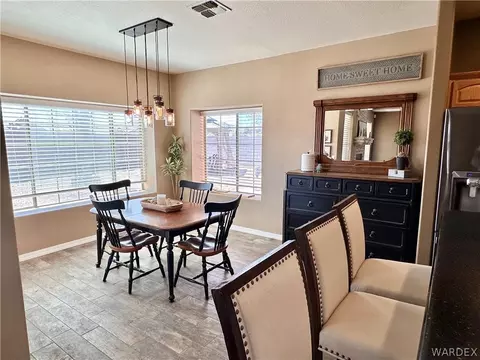 Dining - 2028 John Wayne Dr, Kingman, AZ 86409 photo 2 of 4