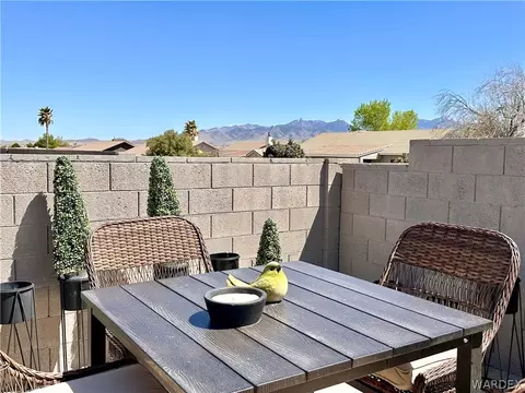 Exterior - 2028 John Wayne Dr, Kingman, AZ 86409 photo 10 of 13