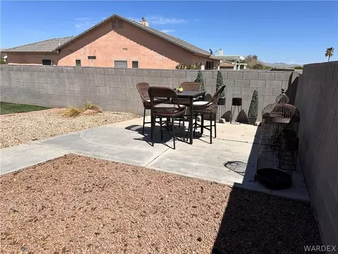 Exterior - 2028 John Wayne Dr, Kingman, AZ 86409 photo 9 of 13