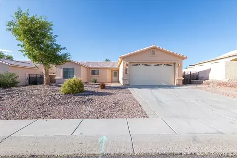 1911 E Owens Lake Dr, Fort Mohave, AZ 86426