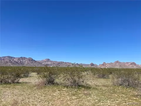3417 S Garnet Rd, Golden Valley, AZ 86413