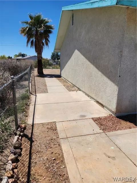 1391 E Ruby Way, Fort Mohave, AZ 86426 photo 5