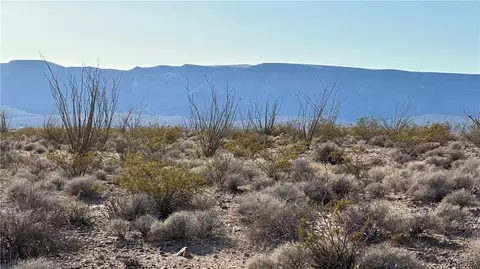 000 Cliff Rd, Yucca, AZ 86438
