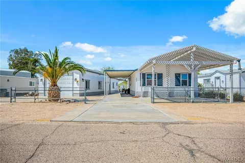8269 Evergreen Dr, Mohave Valley, AZ 86440