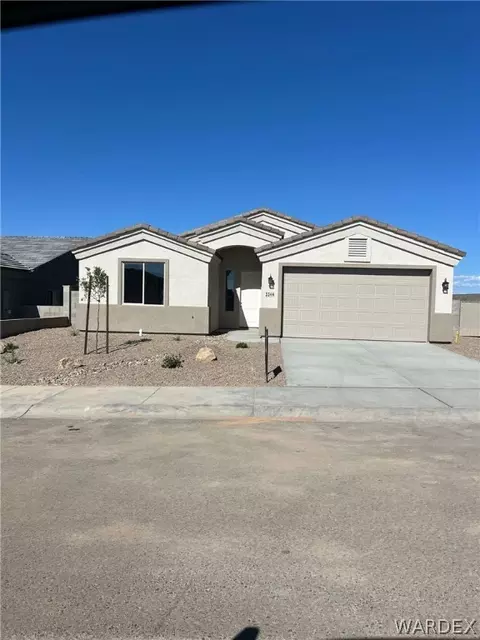 3344 Palmeras St, Kingman, AZ 86401