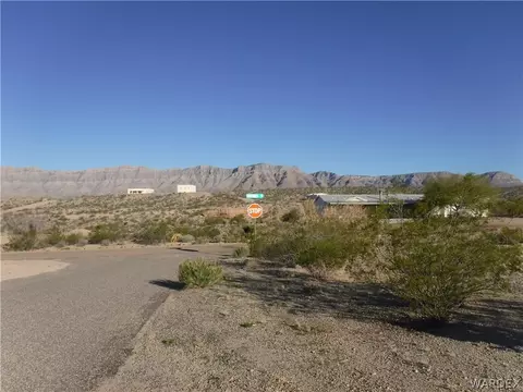 30039 N Haystack Cir, Meadview, AZ 86444 photo 8