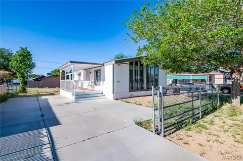 2440 E Suffock Ave, Kingman, AZ 86409