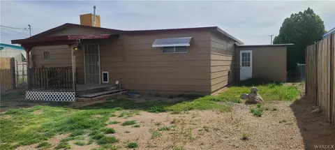 Exterior - 4241 N Eagle Dr, Kingman, AZ 86409 photo 11 of 22