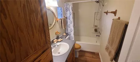 Bath - 4241 N Eagle Dr, Kingman, AZ 86409 photo 2 of 3