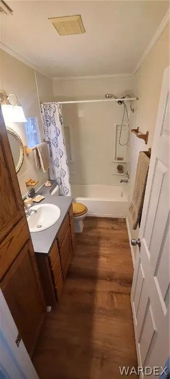 Bath - 4241 N Eagle Dr, Kingman, AZ 86409 photo 3 of 3