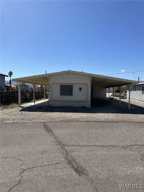 1072 Sahauro Dr, Bullhead City, AZ 86442