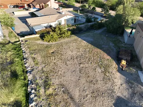 2519 Country Club Ln, Bullhead City, AZ 86442