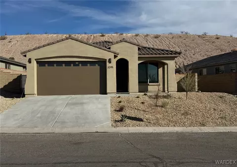 3295 Blacksmith Way, Bullhead City, AZ 86429