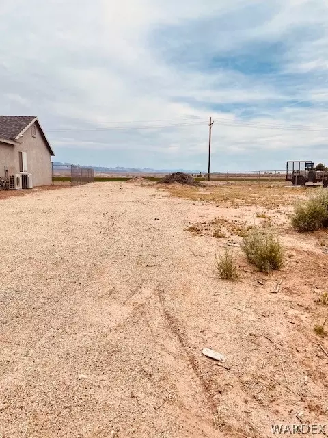 9976 S Arizona Dr, Mohave Valley, AZ 86440