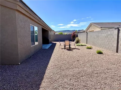 Exterior - 2245 Dollarhide Dr, Kingman, AZ 86409 photo 7 of 9
