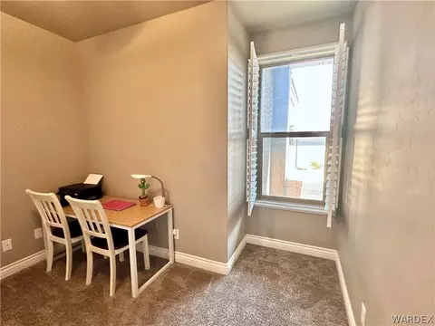 Bedroom - 2245 Dollarhide Dr, Kingman, AZ 86409 photo 7 of 10