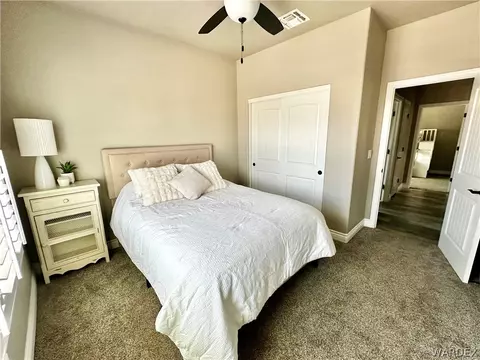 Bedroom - 2245 Dollarhide Dr, Kingman, AZ 86409 photo 4 of 10