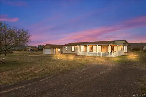 4795 N Elfrida Rd, Golden Valley, AZ 86413