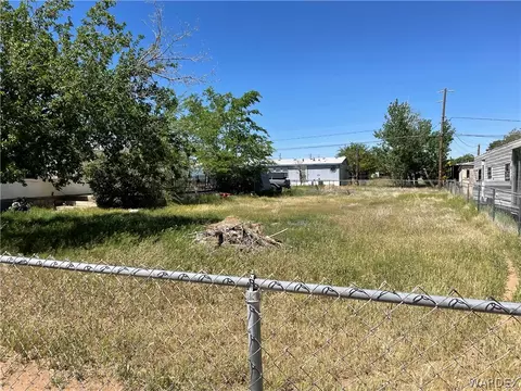 3039 E Mcvicar Ave, Kingman, AZ 86409