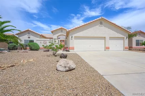 2438 Bluebird Ln, Bullhead City, AZ 86442