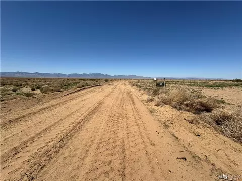 0000 E Pasadena Dr, Kingman, AZ 86401 photo 4