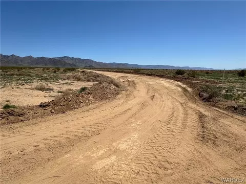 0000 E Pasadena Dr, Kingman, AZ 86401 photo 5