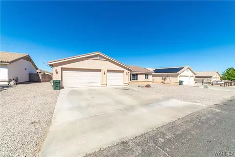 3037 N Rainbow St, Kingman, AZ 86401