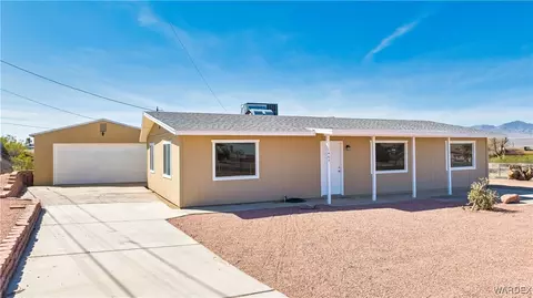 1460 Horseshoe Ln, Bullhead City, AZ 86442