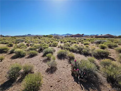 7198 E Rawhide Cir, Kingman, AZ 86401