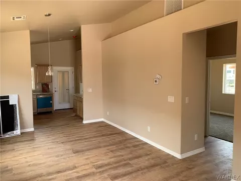 2980 E Devlin Ave, Kingman, AZ 86409 photo 2