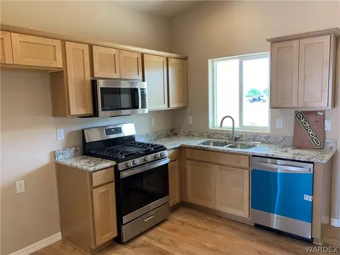2980 E Devlin Ave, Kingman, AZ 86409 photo 3