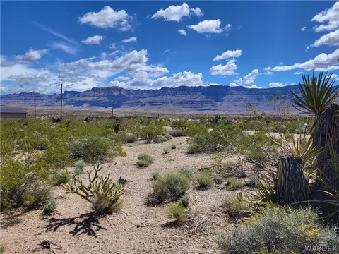 1275 E Spencer Dr, Meadview, AZ 86444