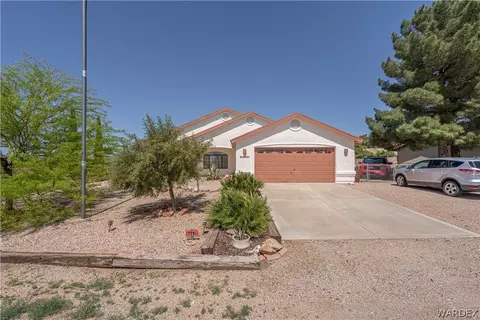 7791 E Pioneer Dr, Kingman, AZ 86401