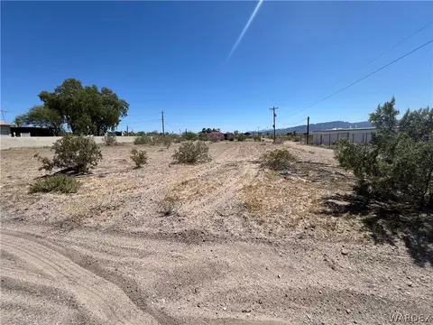 5084 Mesa Dr, Topock, AZ 86436