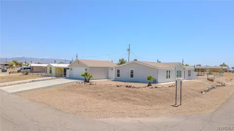 5488 S Topaz St, Fort Mohave, AZ 86426