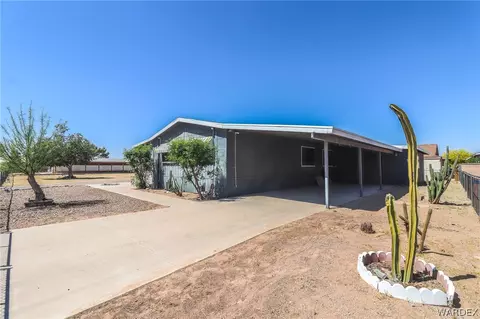 8297 S Spruce Dr, Mohave Valley, AZ 86440