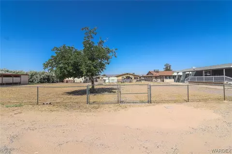 8301 S Spruce Dr, Mohave Valley, AZ 86440