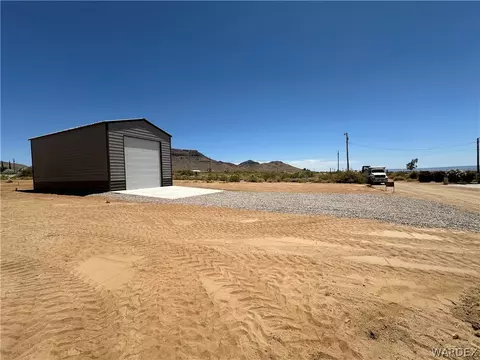 3180 N Bryce Rd, Golden Valley, AZ 86413