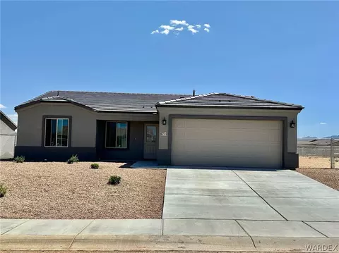 6710 W Hershey Way, Golden Valley, AZ 86413