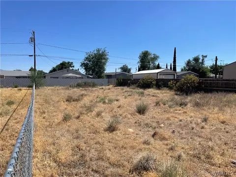 3150 E Lass Ave, Kingman, AZ 86409