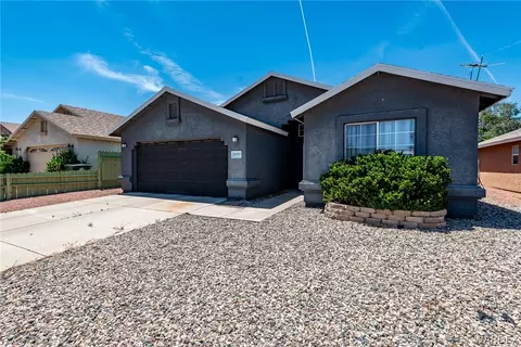 3689 N Burbank St, Kingman, AZ 86409
